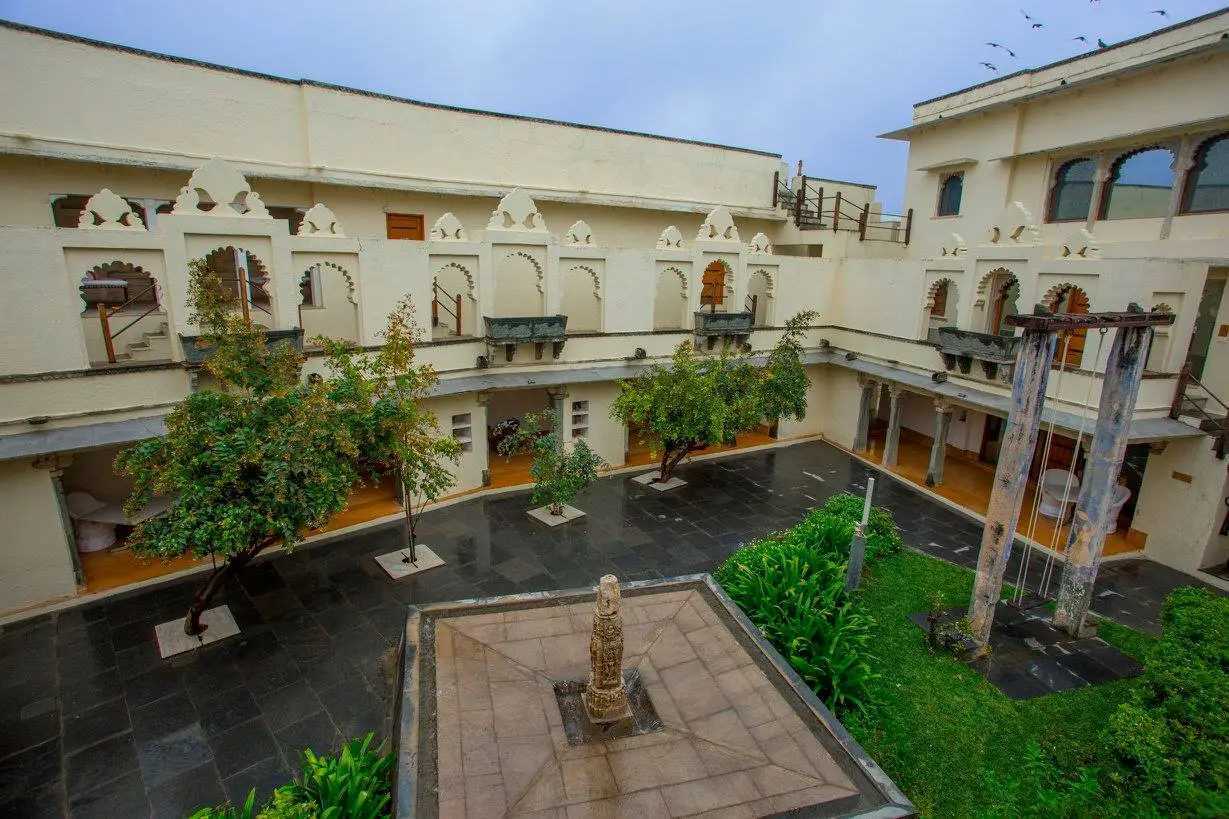 Hotel Lakend
